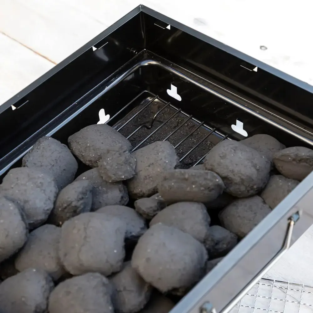 Folding Portable Barbecue for use with Charcoal Bearbq Innovagoods