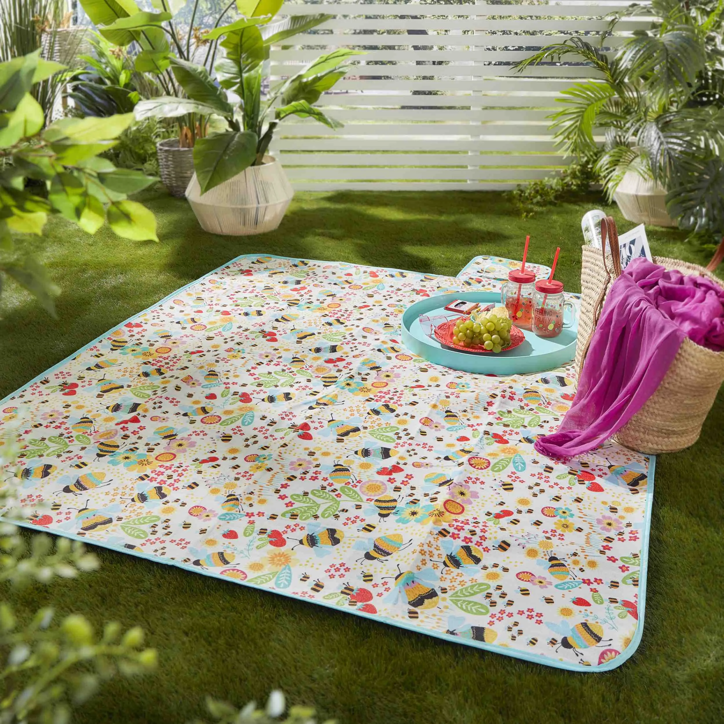 Fusion Buzzy Bee Picnic Blanket