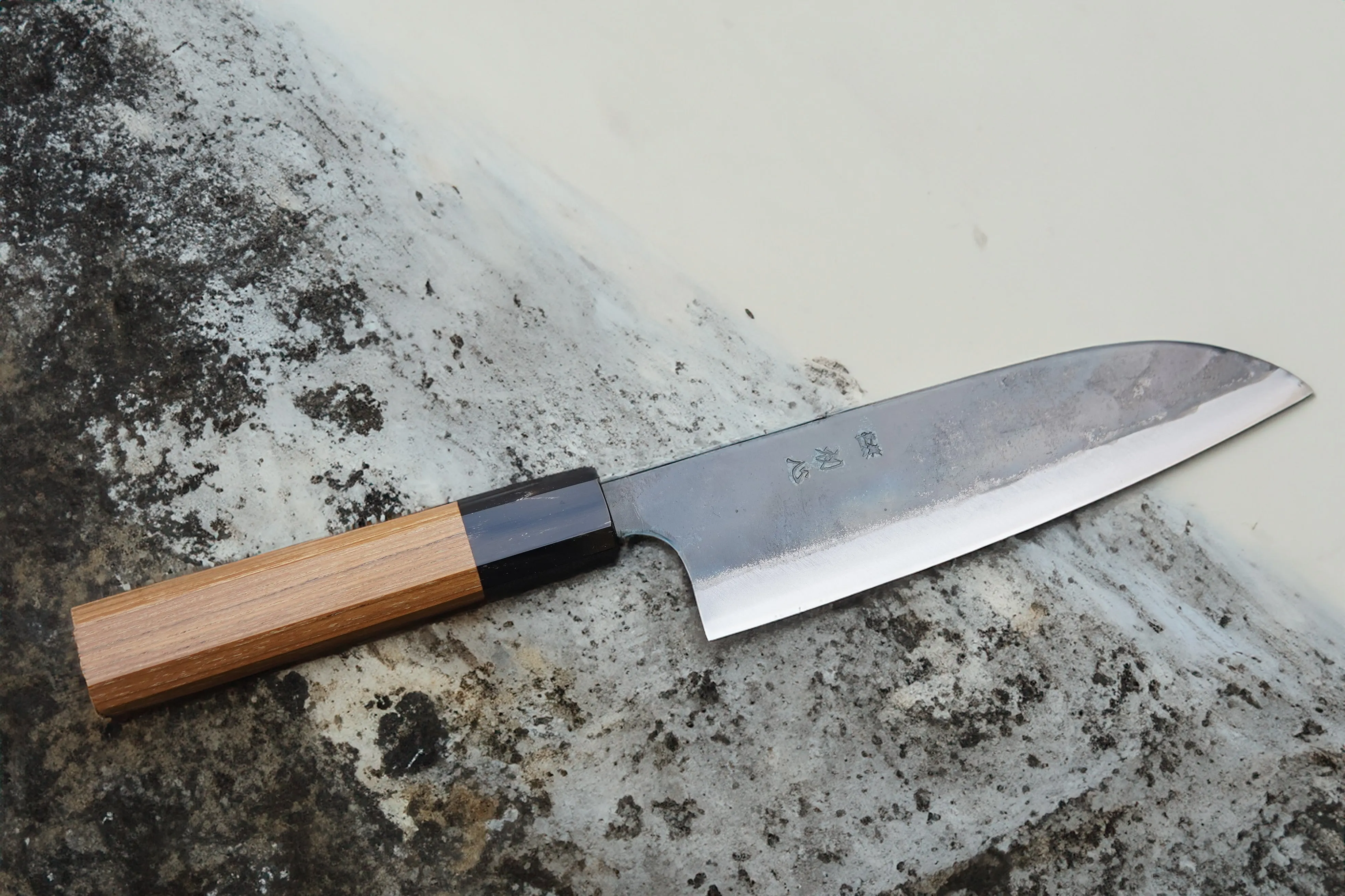 Hatsukokoro Kokugei Blue #1 165mm Santoku